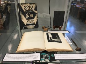 Reading pictures exhibit