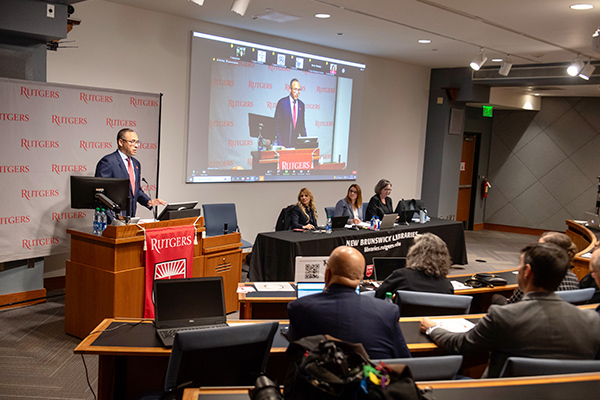 President Jonathan Holloway delivers his address to the University Senate on September 23, 2022, at Alexander Library (photo by Nick Romanenko/Rutgers University).