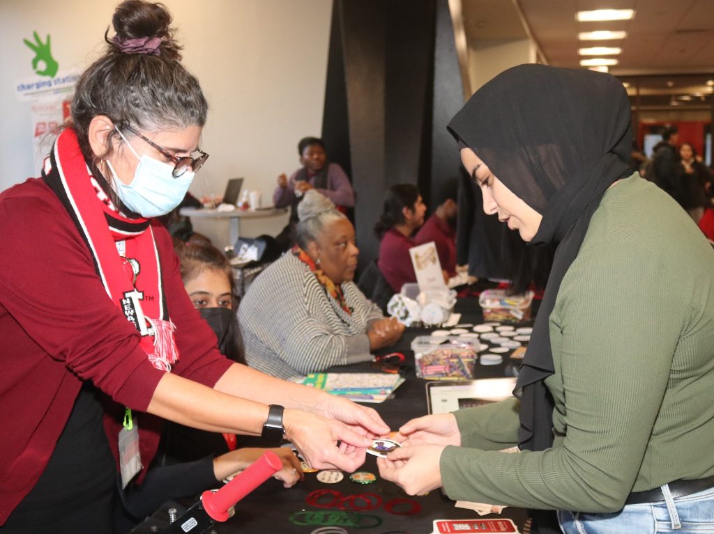 DANA Destress Fest 2 Button Making - December 14, 2022