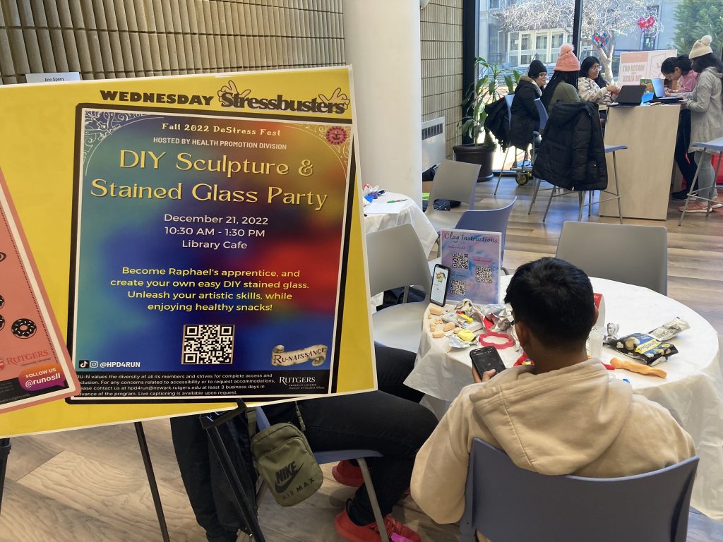 DANA Destress Fest 7 Sculpture and Stained Glass Party - December 21, 2022